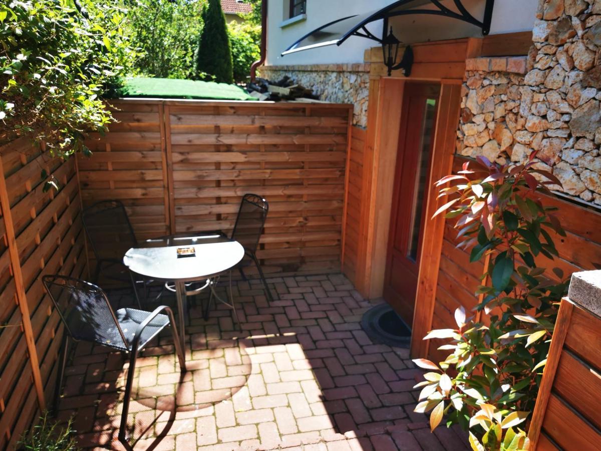 Apartament Luxury Basement In The Surrounding Of Budapest Mogyoród Zewnętrze zdjęcie